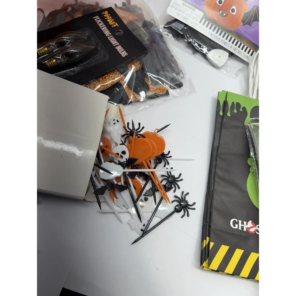 Halloween Party Decor Lot Pumpkins Witch Yard Luminaries Treat Bags Tattoos Saw
